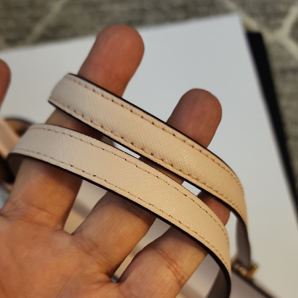 Michael Kors Gilly Large Drawstring Tote And Wallet. Hotel Kors Limited Edition - Picture 13 of 15